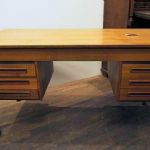 69 7058 WRITING DESK